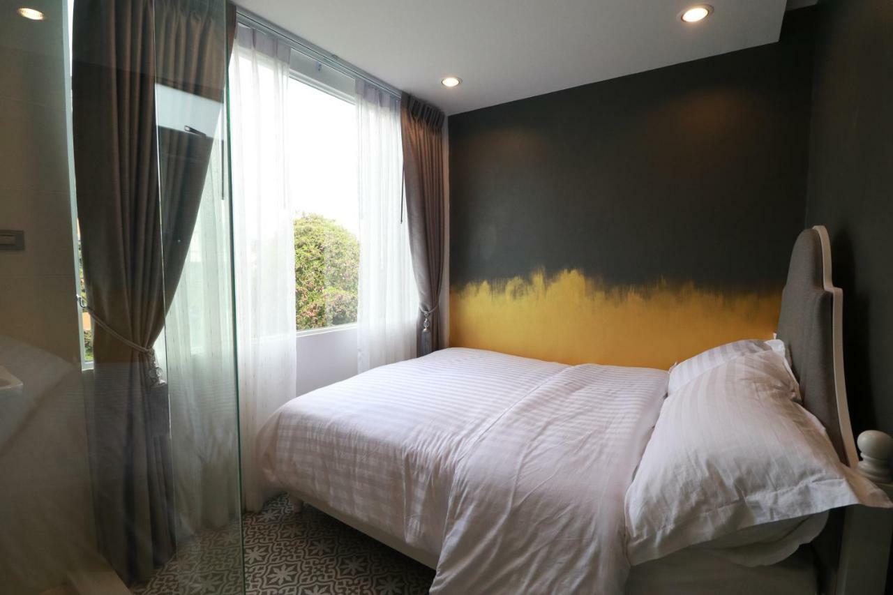 The Lol Elephant Hostel Bangkok Exterior foto