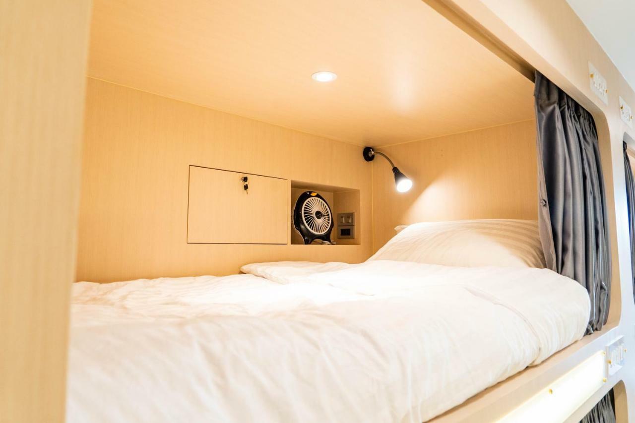 The Lol Elephant Hostel Bangkok Exterior foto